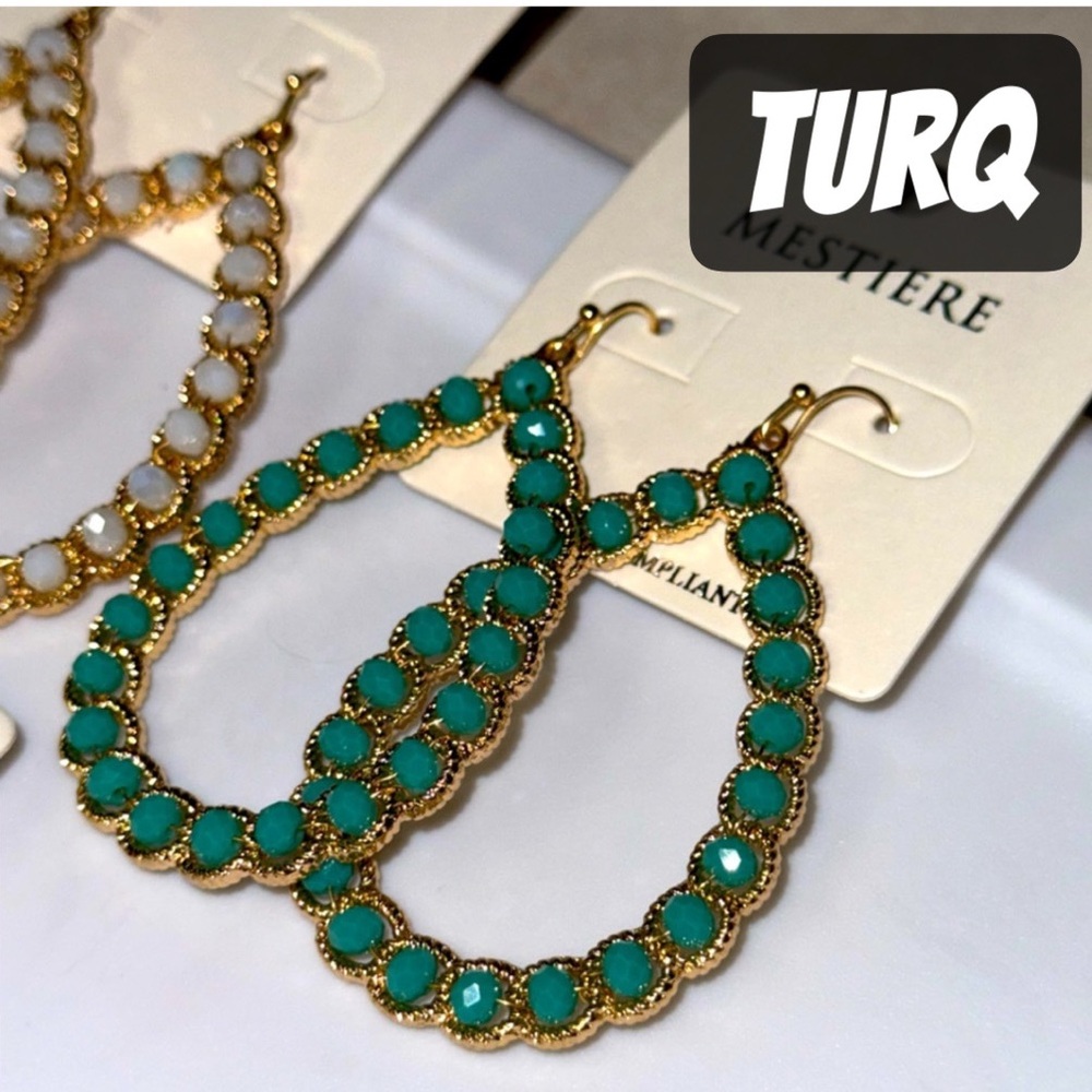 🆕💚MESTIERE: TURQ Gold Colored Teardrop Beaded Earrings